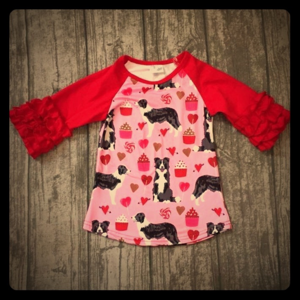 Ruffled sleeve border collie valentine raglan